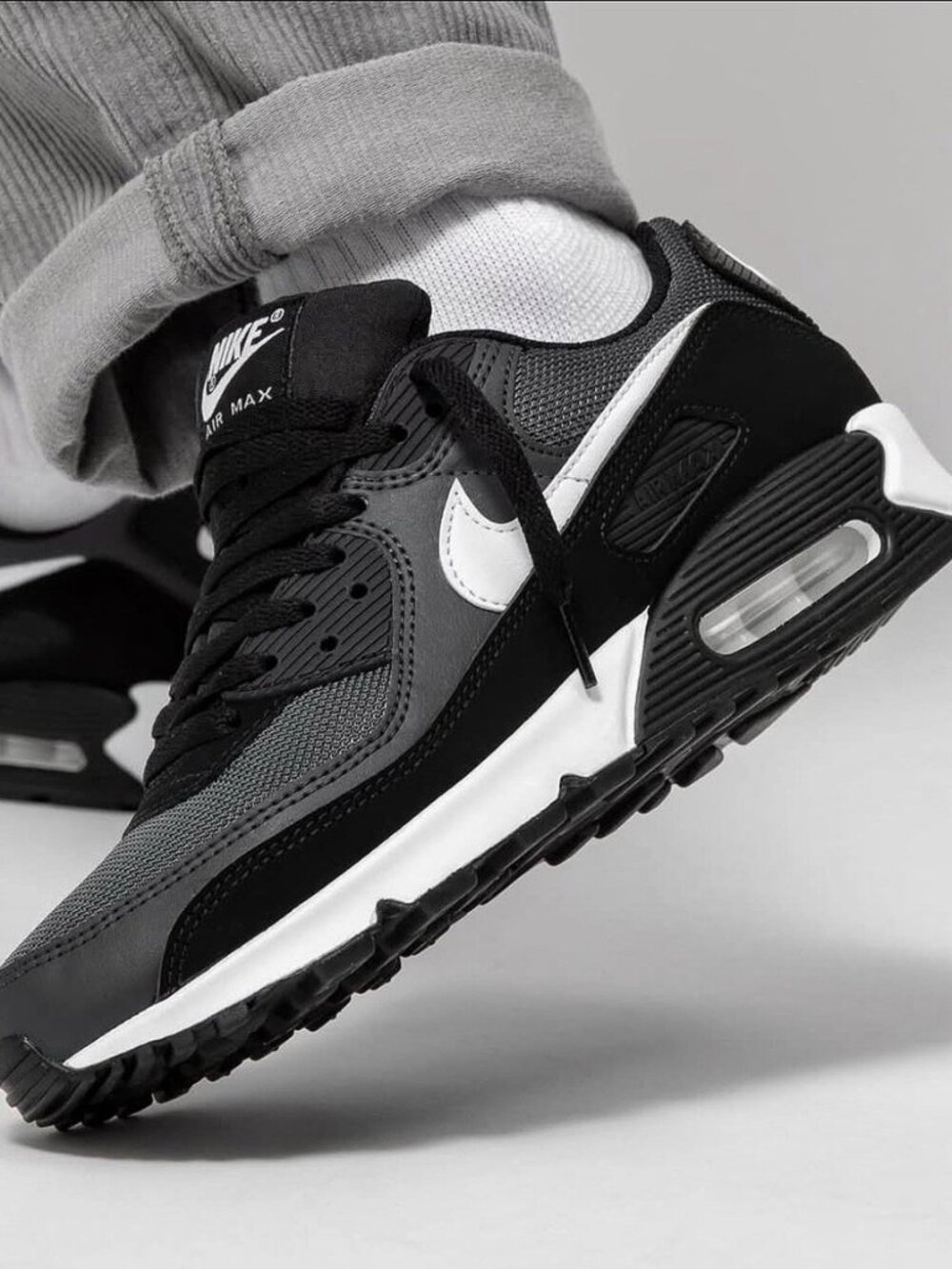 Nike Air Max 90. Brand New. Womens Size: 10.5 - 12.5.